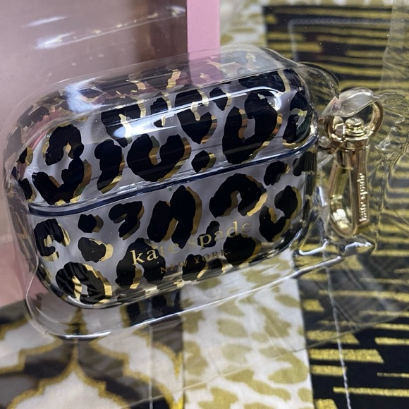 KATE SPADE LEOPARD PRINT AIRPODS PRO CASE WIRELESS CHARGING COMPATIBLE - Picture 3 of 10